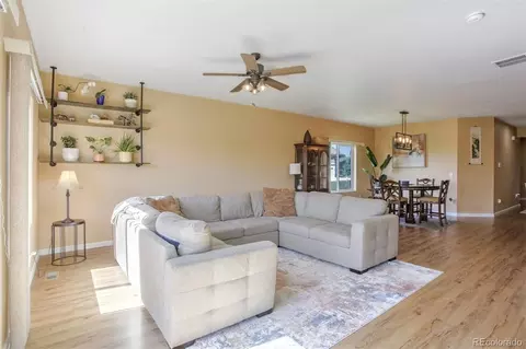 5596 Trailway Ave, Longmont, CO 80504 photo 3
