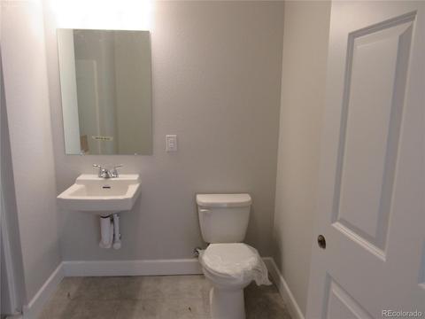 6868 E Archer Dr, Denver, CO 80230 photo 6