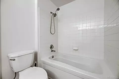 Bath - 18284 E Floyd Ave #A, Aurora, CO 80013 photo 2 of 3