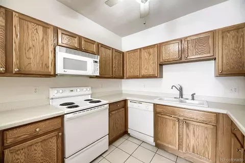 Kitchen - 18284 E Floyd Ave #A, Aurora, CO 80013 photo 1 of 2