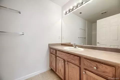 Bath - 18284 E Floyd Ave #A, Aurora, CO 80013 photo 1 of 3