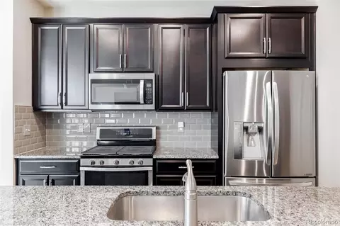 11259 E 25th Dr, Aurora, CO 80010 photo 5