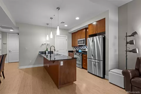 2001 Lincoln St #2412, Denver, CO 80202 photo 9