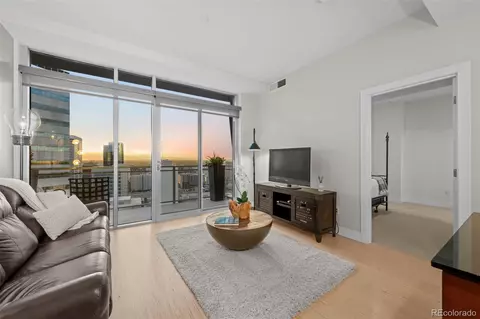 2001 Lincoln St #2412, Denver, CO 80202 photo 6