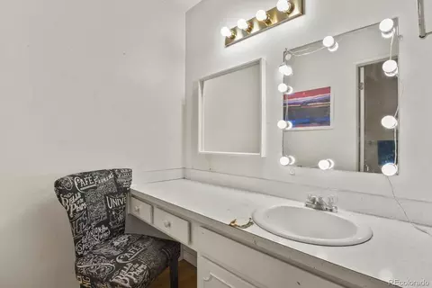 9091 E Oxford Dr, Denver, CO 80237 photo 12