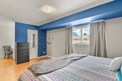 9091 E Oxford Dr, Denver, CO 80237 photo 10