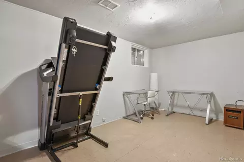 9091 E Oxford Dr, Denver, CO 80237 photo 21