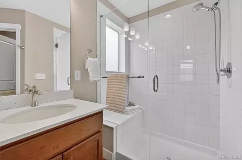 Bath - 4286 E 98th Pl, Thornton, CO 80229 photo 3 of 5