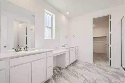 24471 Evans Dr, Aurora, CO 80018 photo 8