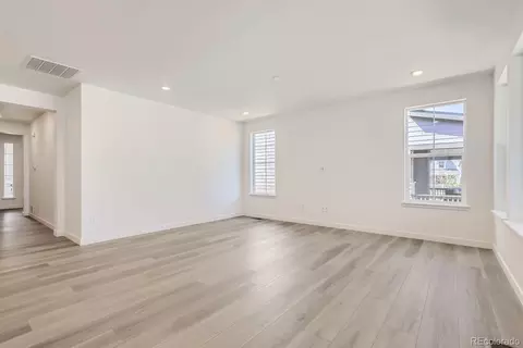 24471 Evans Dr, Aurora, CO 80018 photo 3