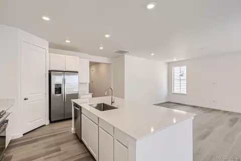 24471 Evans Dr, Aurora, CO 80018 photo 5