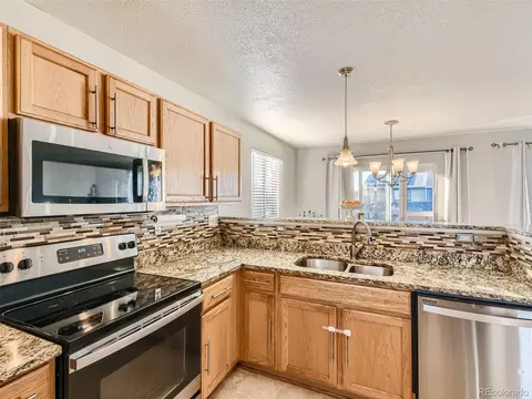 14393 E 47th Dr, Denver, CO 80239 photo 4