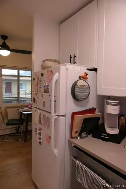 Kitchen - 830 20th St #303, Boulder, CO 80302 photo 4 of 4