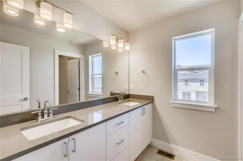 21441 E 60th Ave, Aurora, CO 80019 photo 17