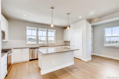 21441 E 60th Ave, Aurora, CO 80019 photo 9