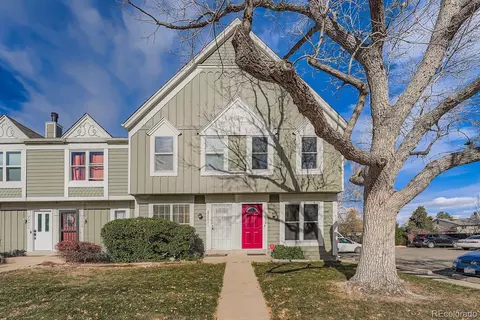 2204 S Jasper Way #B, Aurora, CO 80013