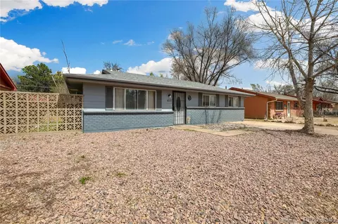 425 Rosewood Dr, Fountain, CO 80817