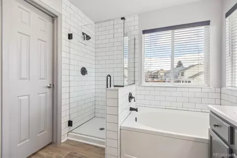 Bath - 19194 E Amherst Dr, Aurora, CO 80013 photo 3 of 5