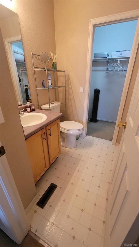 2105 E 103rd Ave, Thornton, CO 80229 photo 8