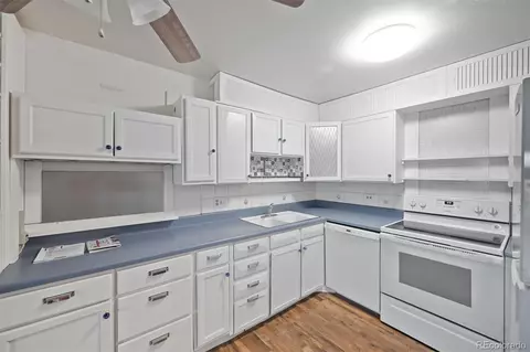 350 S Clinton St #8C, Denver, CO 80247