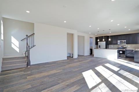 26204 E 4th Pl, Aurora, CO 80018 photo 5