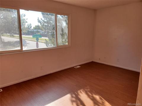 5501 Carson St, Denver, CO 80239 photo 11