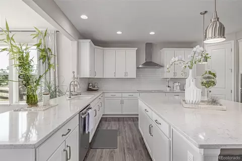 Kitchen - 26654 E Indore Ave, Aurora, CO 80016 photo 1 of 6