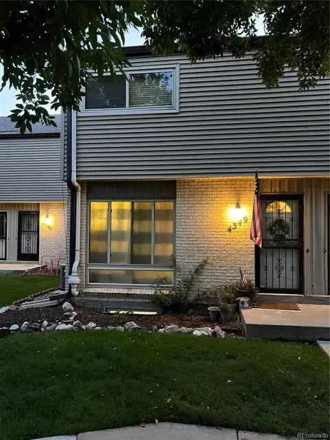 4349 W Ponds Cir, Littleton, CO 80123