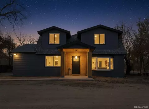 901 Garrison St, Lakewood, CO 80215