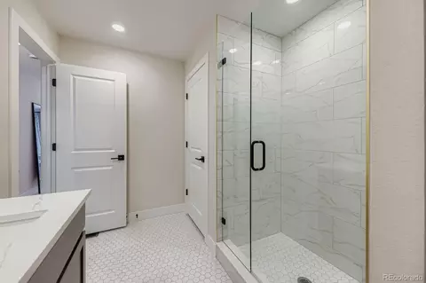 Bath - 15266 W 68th Loop, Arvada, CO 80007 photo 5 of 7