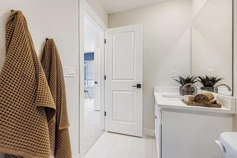 Bath - 15266 W 68th Loop, Arvada, CO 80007 photo 7 of 7
