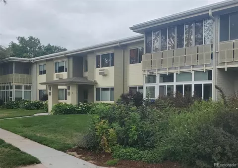725 S Clinton St #11A, Denver, CO 80247