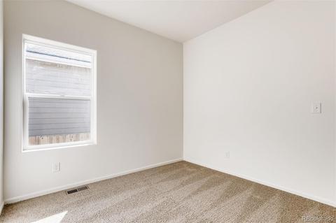 327 Spruce St, Bennett, CO 80102 photo 18