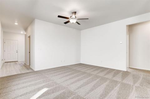 327 Spruce St, Bennett, CO 80102 photo 6