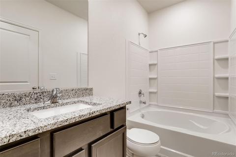 327 Spruce St, Bennett, CO 80102 photo 15