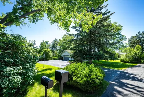 24 Lindenwood Dr, Littleton, CO 80120