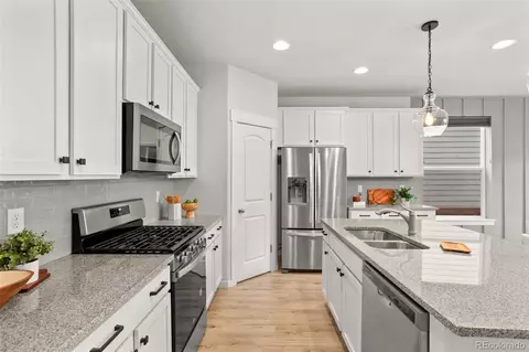 Kitchen - 2104 Gather Ct, Windsor, CO 80550 photo 3 of 4