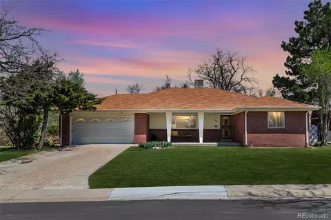 466 Titan Ct, Aurora, CO 80011