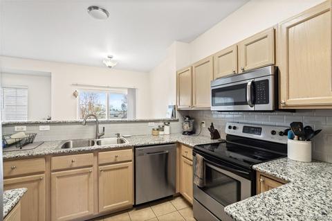 12251 E 2nd Dr, Aurora, CO 80011 photo 11