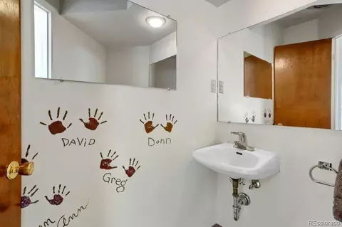 Bath - 2961 Lorraine Ct, Boulder, CO 80304 photo 1 of 2