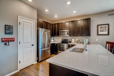 10899 E 25th Dr, Aurora, CO 80010 photo 5