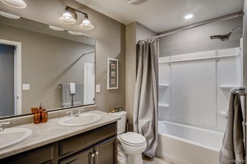 10899 E 25th Dr, Aurora, CO 80010 photo 20