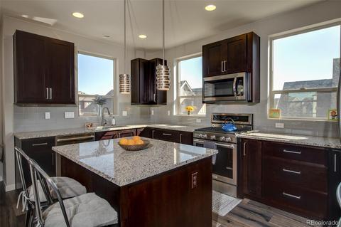 7948 E 54th Pl, Denver, CO 80238 photo 2