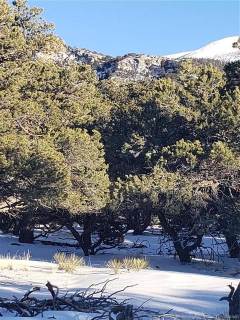 108 Axtel Dr, Mosca, CO 81146 photo 2