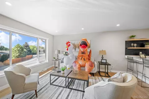 1825 S Zang Ct, Lakewood, CO 80228