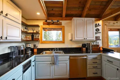 Kitchen - 232 Goldfinch Pl, Alma, CO 80420 photo 2 of 3