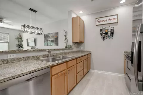 1885 S Buchanan Cir, Aurora, CO 80018 photo 7