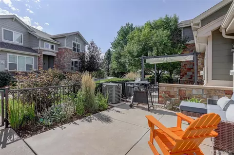 1885 S Buchanan Cir, Aurora, CO 80018 photo 3