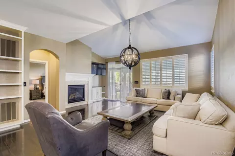 25481 E 2nd Pl, Aurora, CO 80018 photo 5
