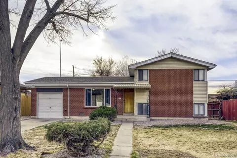 2331 Zion St, Aurora, CO 80011